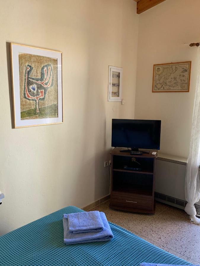 Cozy One-Bedroom Apartment In Halepa, Chania La Canea Esterno foto