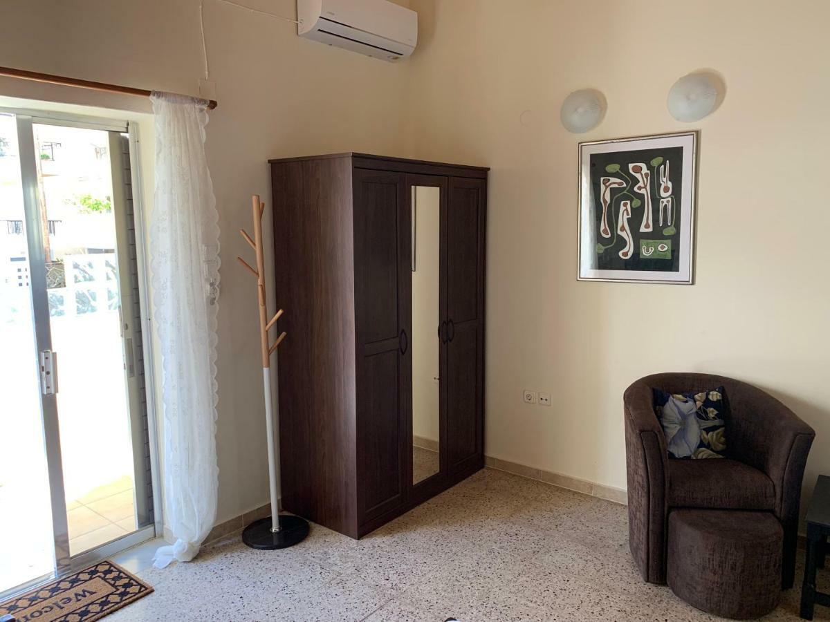 Cozy One-Bedroom Apartment In Halepa, Chania La Canea Esterno foto