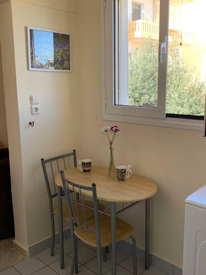 Cozy One-Bedroom Apartment In Halepa, Chania La Canea Esterno foto