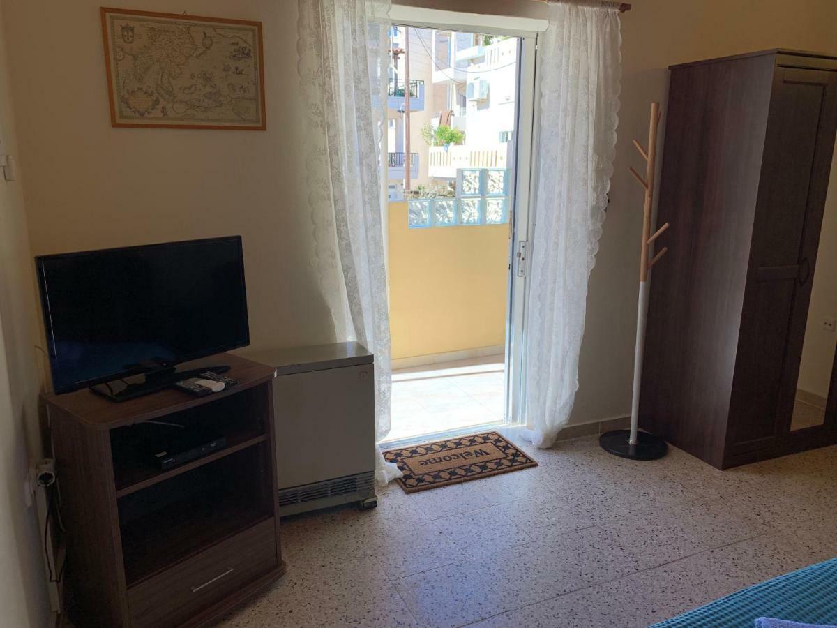 Cozy One-Bedroom Apartment In Halepa, Chania La Canea Esterno foto